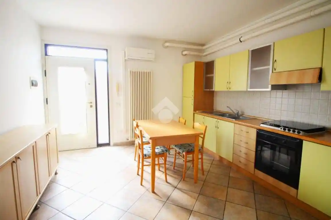 Bilocale vicolo Ponte San Martino, Centro Urbano, Cesena - foto 3