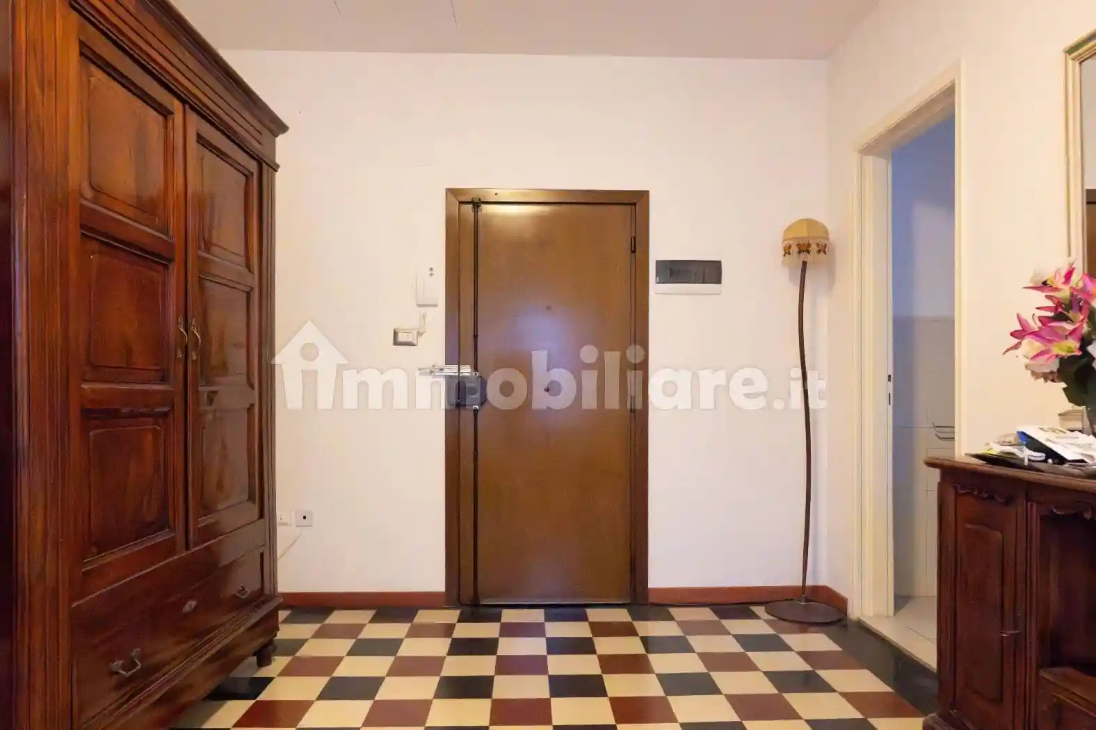 Trilocale via Emilia Est 14, Centro, Castelfranco Emilia - foto 2