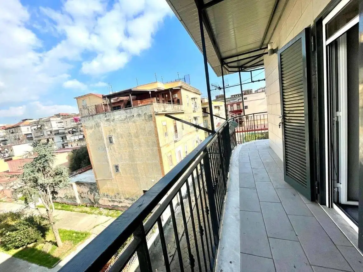 Appartamento in affitto a Napoli