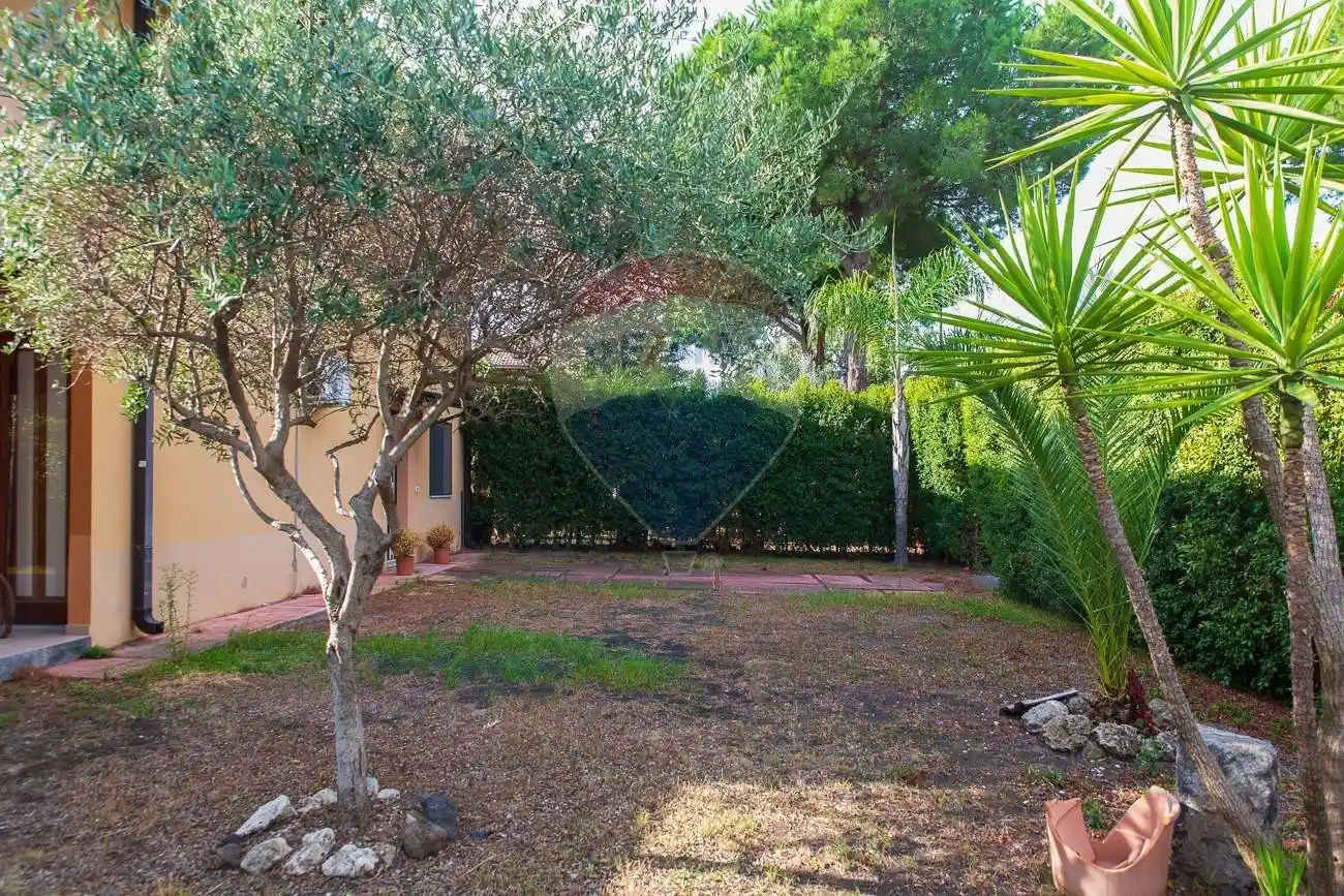 Terratetto plurifamiliare via Sacerdote Messina 10, Santa Maria La Stella, Aci Sant'Antonio - foto 3