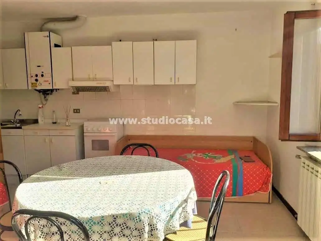 Appartamento in vendita a Algua