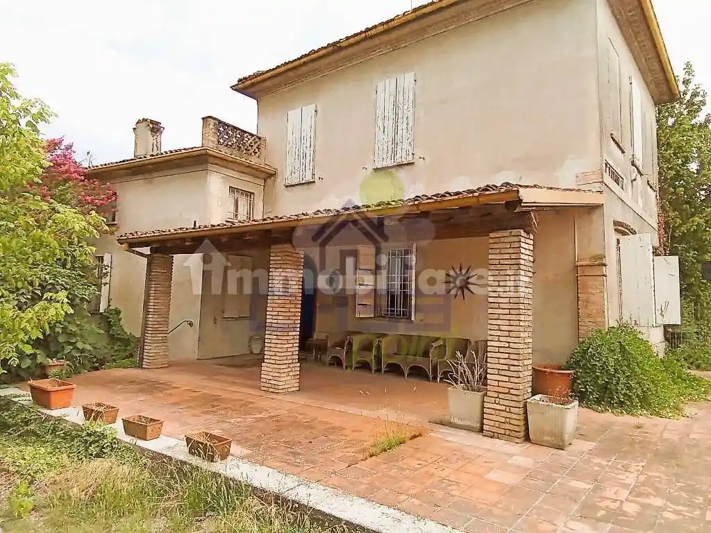 Rustico - Casale in vendita a Asola