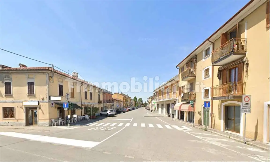 Palazzo - Stabile in asta a Robecco d'Oglio