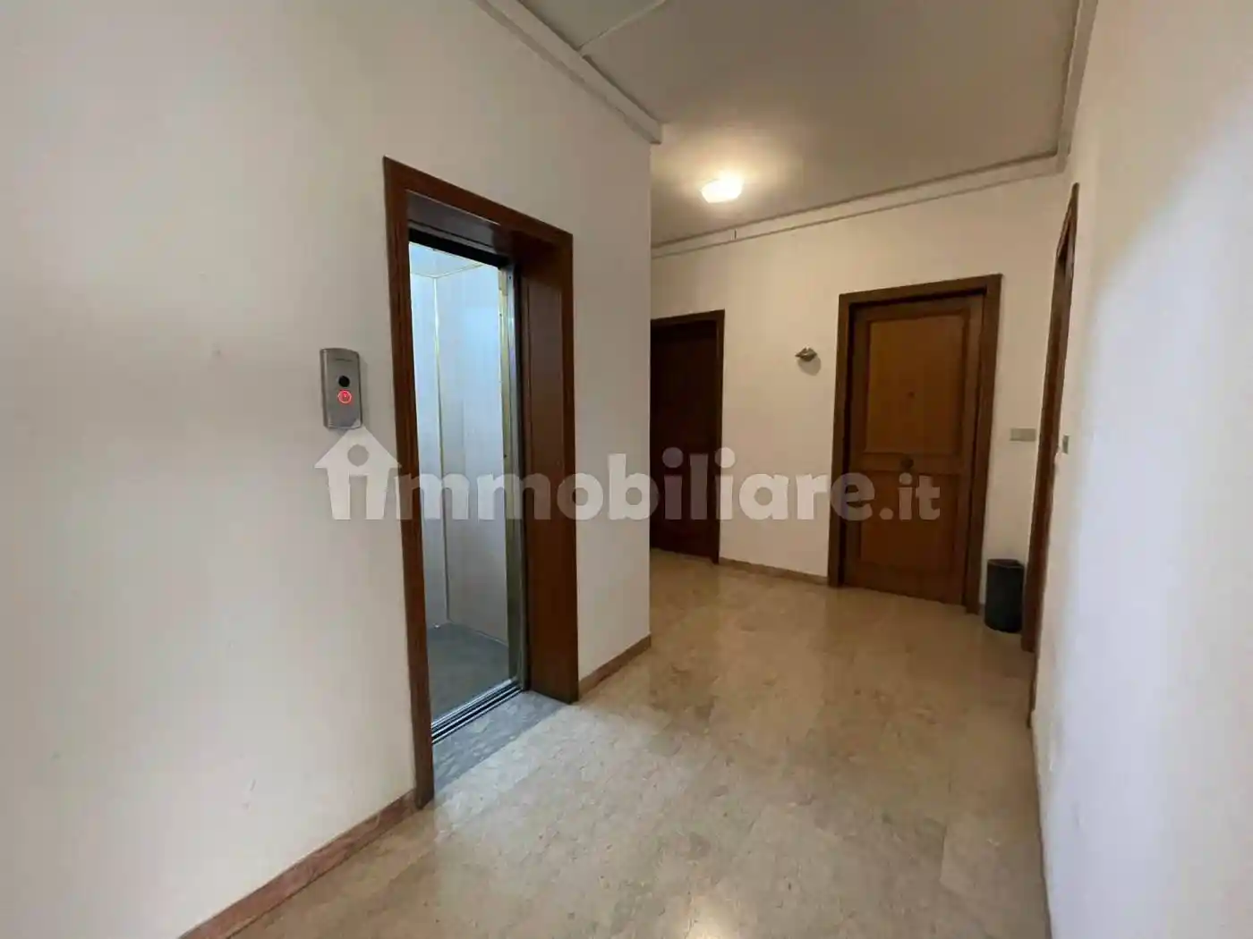 Bilocale viale Lo Re  14, Centro Storico, Lecce - foto 2
