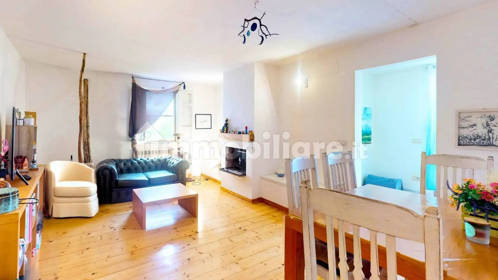 Casa indipendente in vendita a Foligno