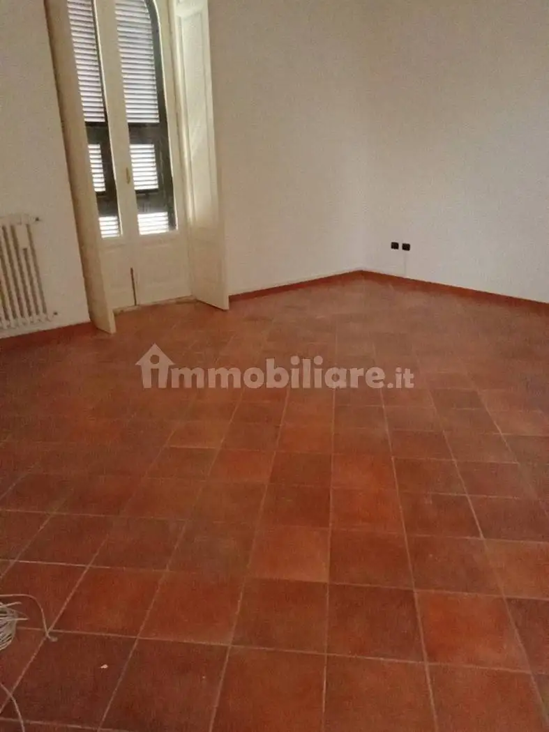 Appartamento in affitto a Brindisi