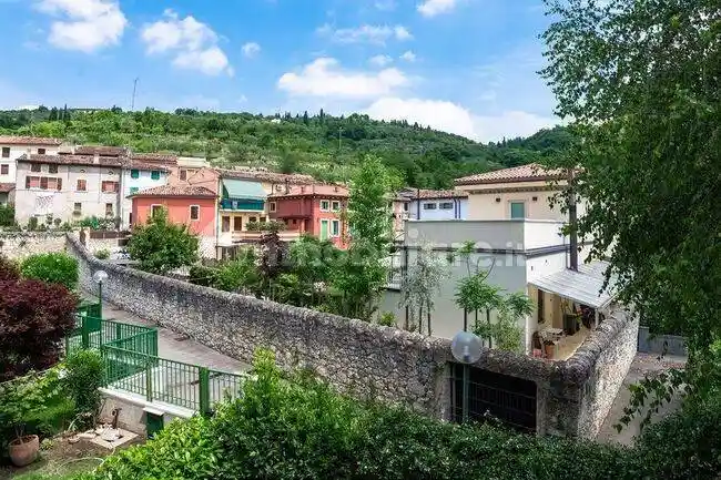 Villa a schiera 5 locali, buono stato, Avesa, Verona - foto 3