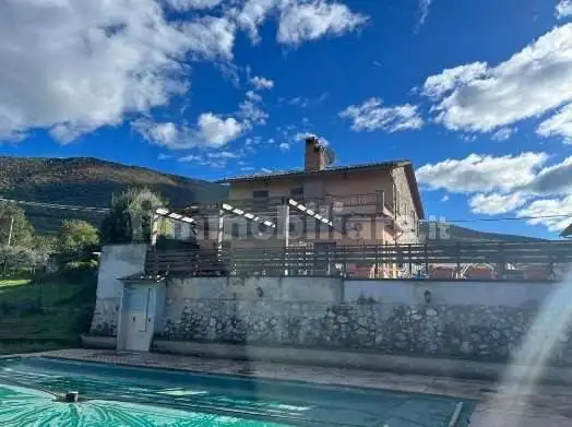 Appartamento in asta a Casperia