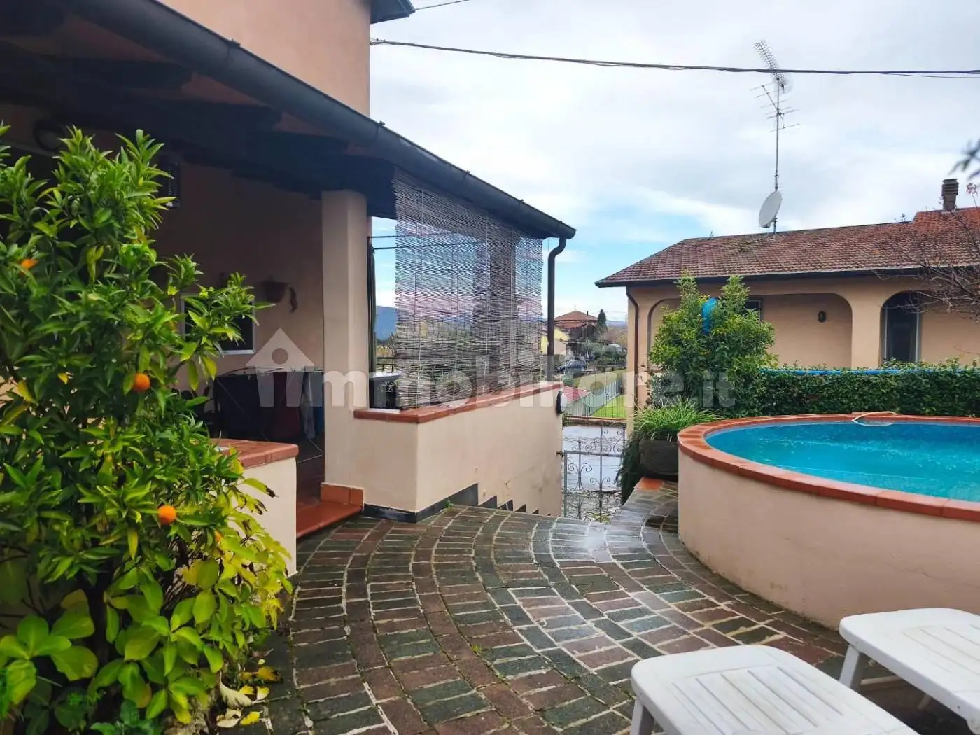 Villa in vendita a Castelnuovo Magra