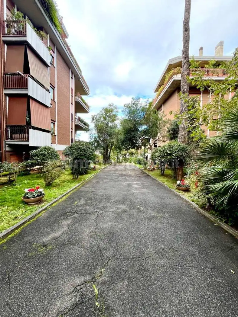 Appartamento in vendita a Roma