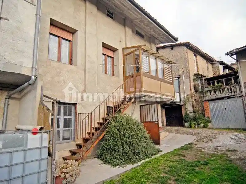 Terratetto unifamiliare 300 m², da ristrutturare, Centro, Bossolasco - foto 3