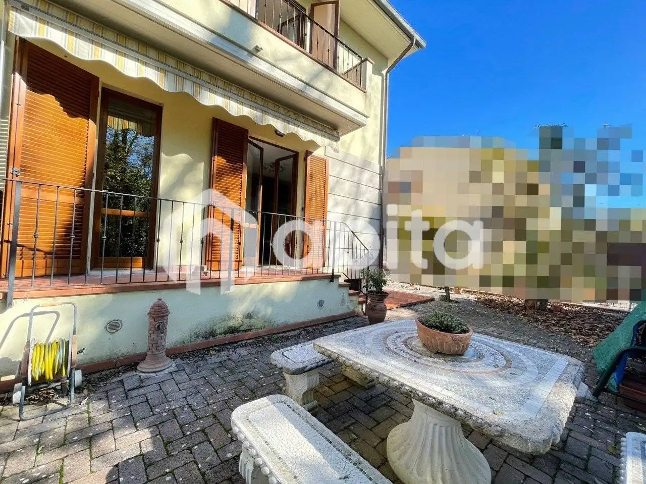 Appartamento in vendita a Bucine