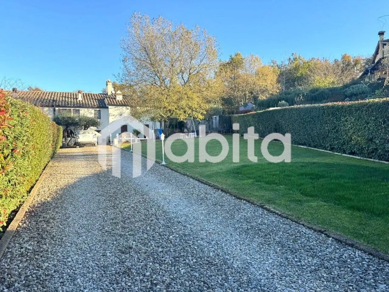 Appartamento in vendita a Bucine