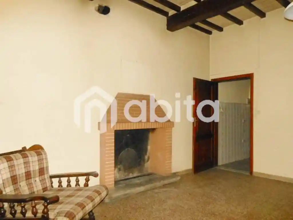 Appartamento in vendita a Bucine