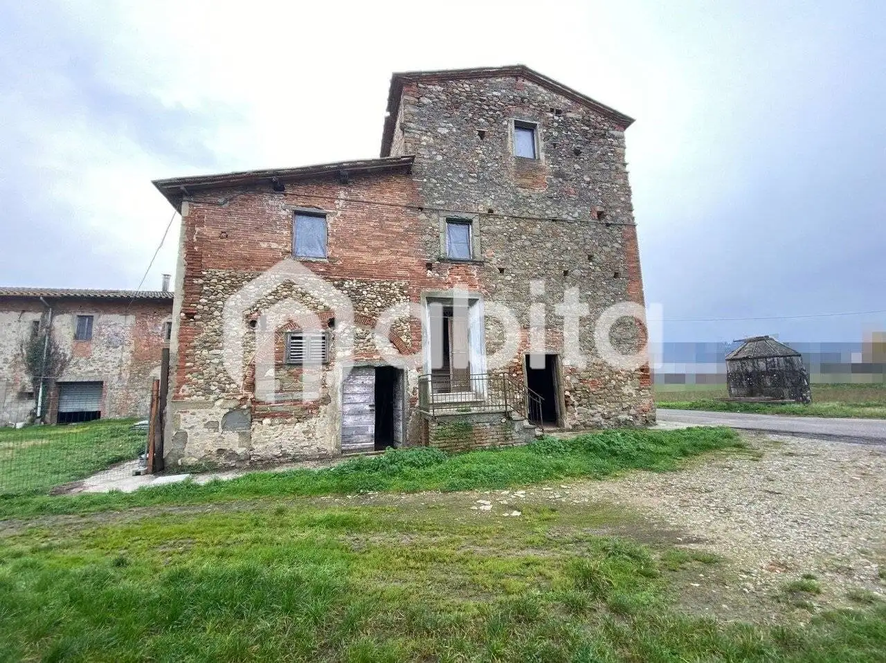 Rustico - Casale in vendita a Montevarchi