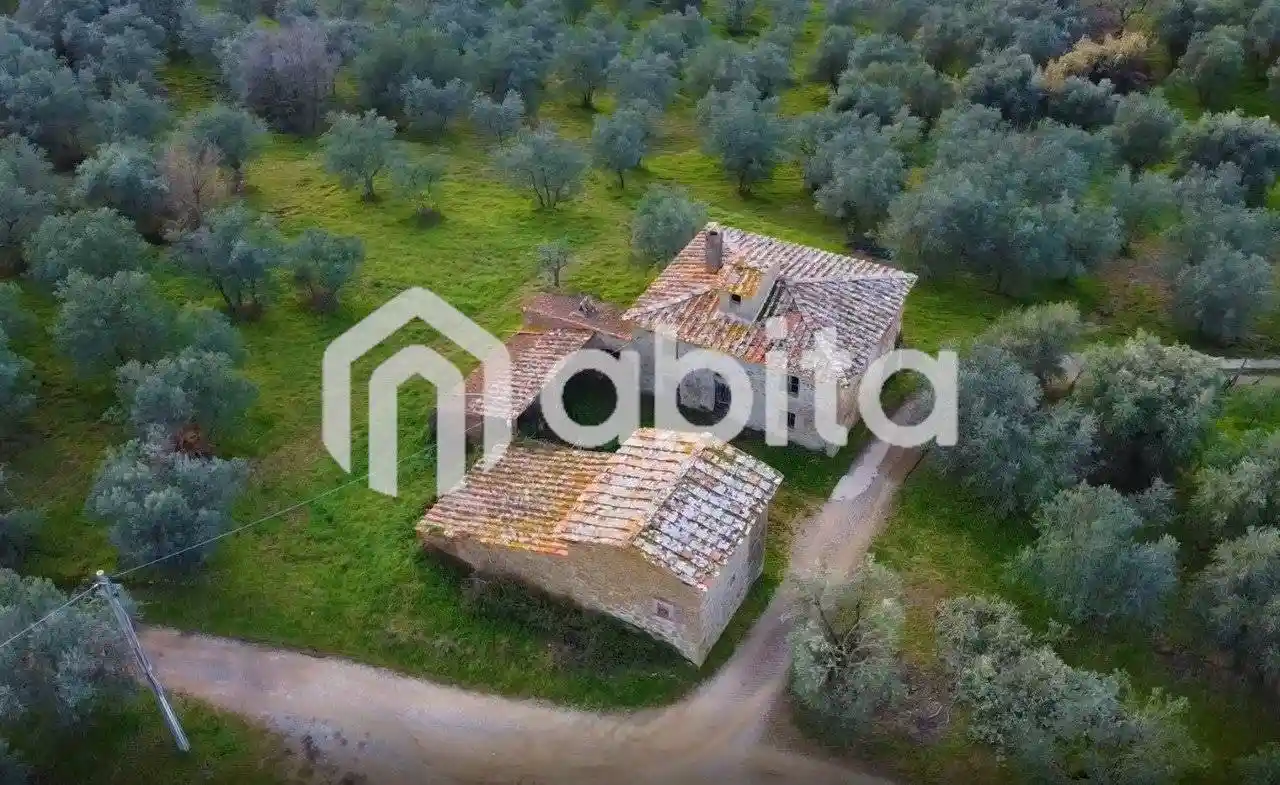 Rustico - Casale in vendita a Montevarchi