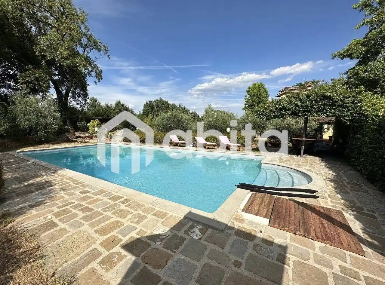 Villa in vendita a Montevarchi