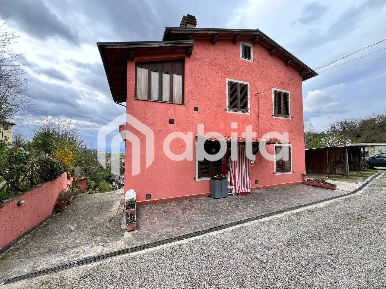 Villa in vendita a Montevarchi