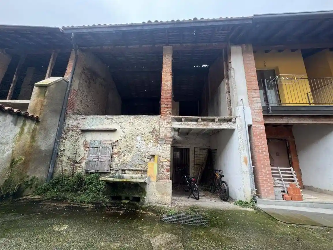 Rustico - Casale in vendita a Bottanuco