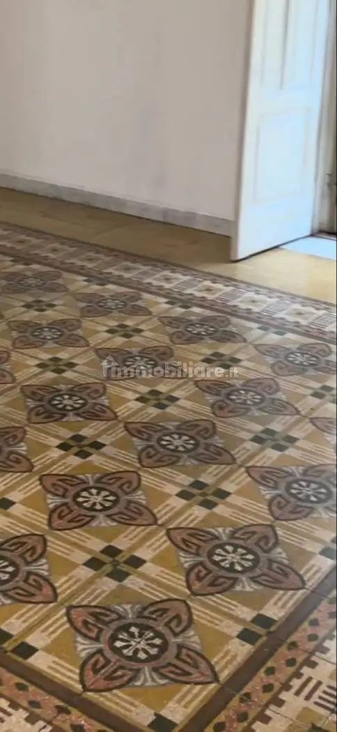 Appartamento in vendita a Salerno