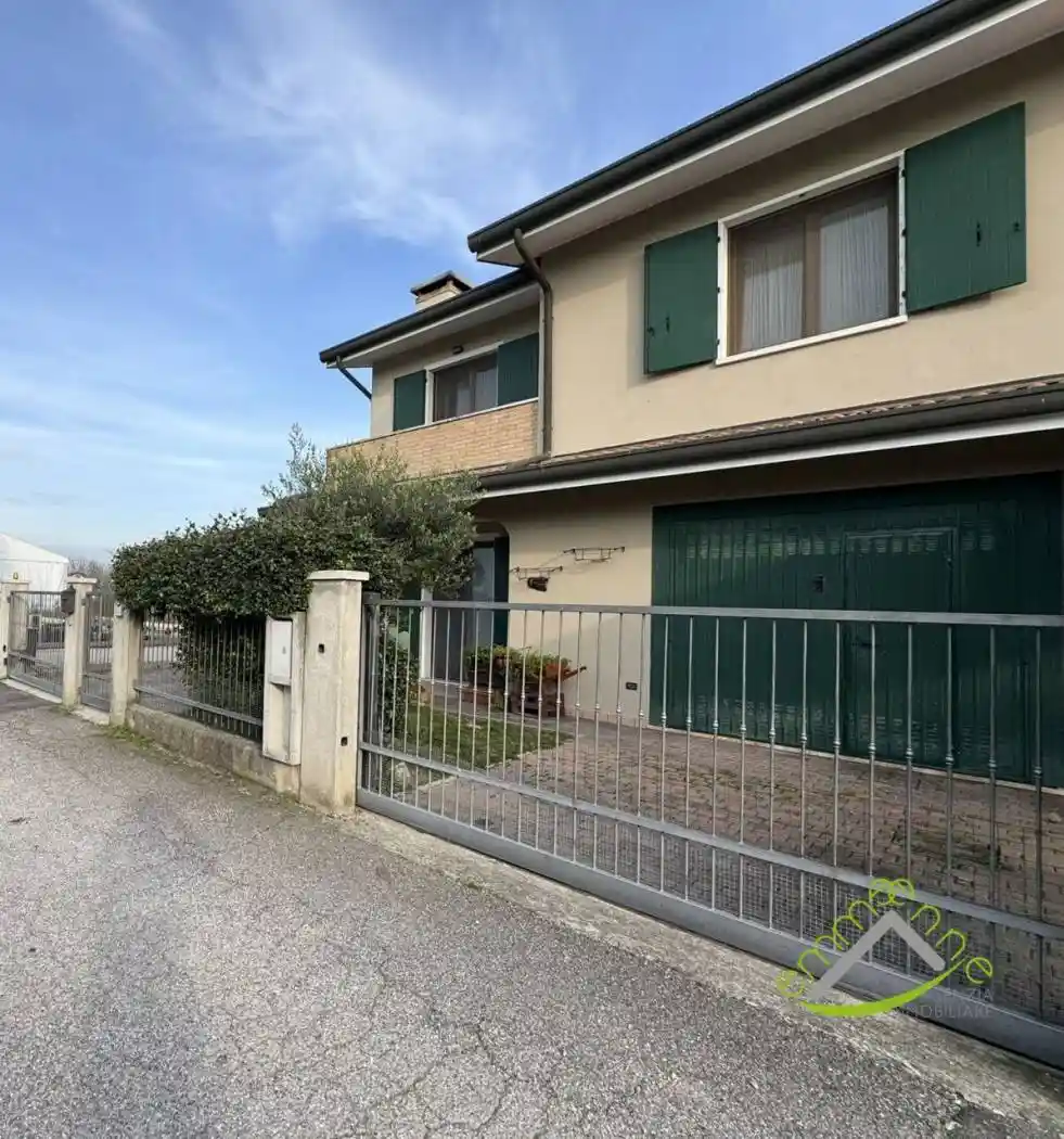 Villa bifamiliare via della Resistenza, Campolongo Maggiore - foto 2