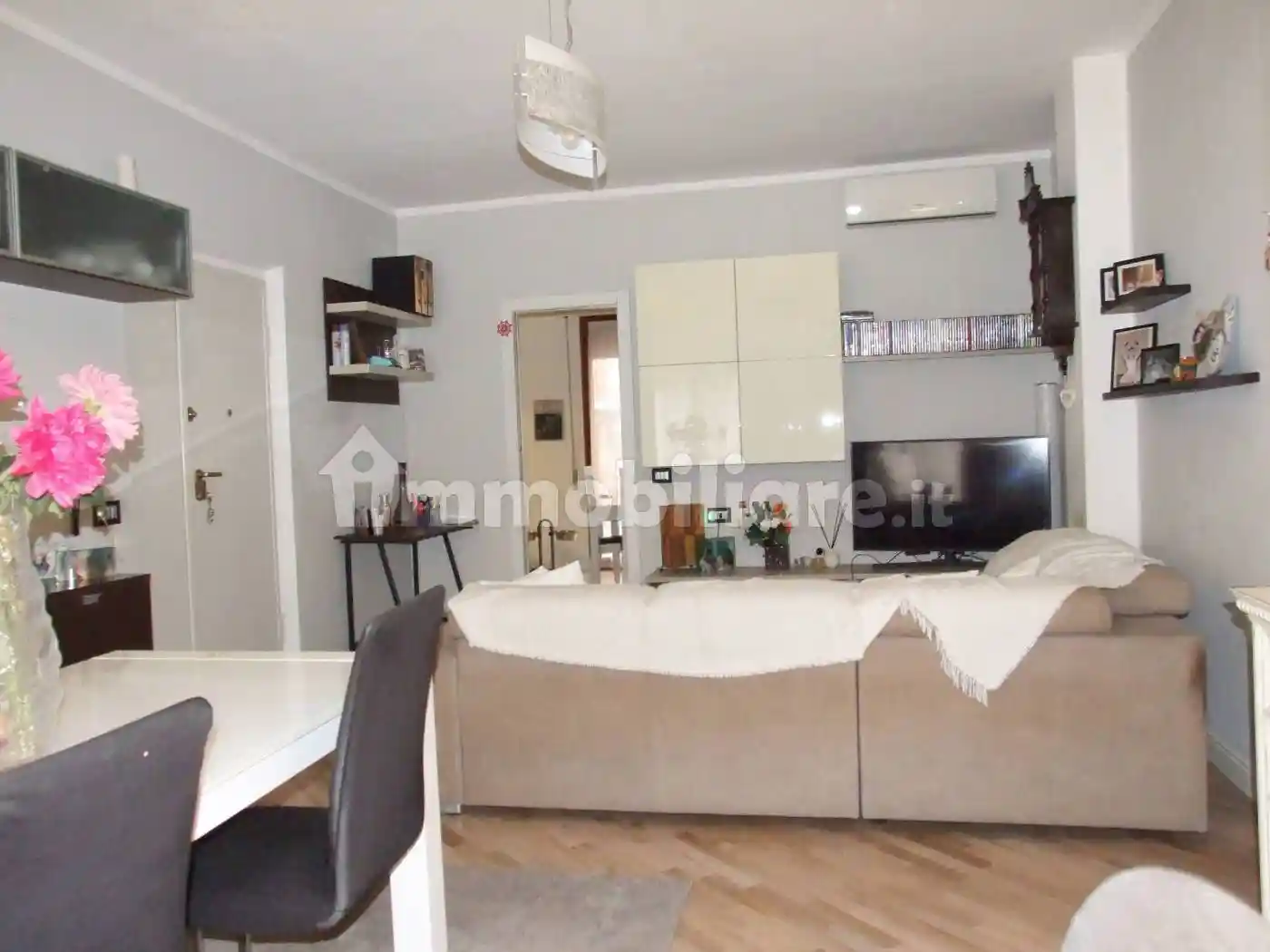 Appartamento via Adriano Zarini, Zarini - Valentini, Prato - foto 2