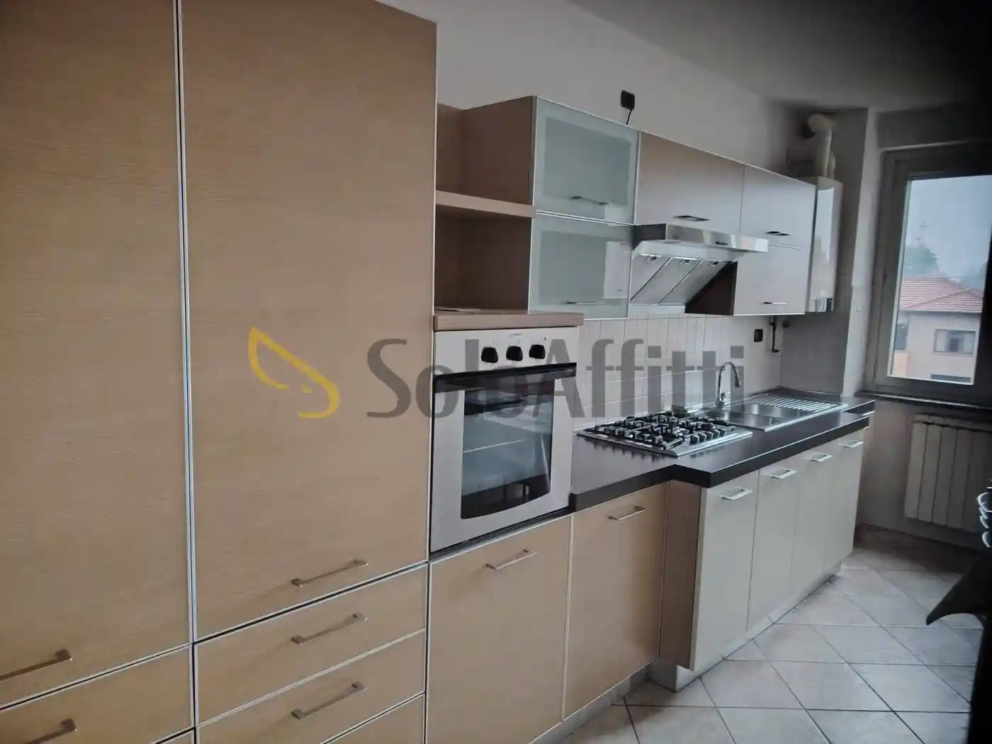 Trilocale buono stato, primo piano, Centro, Castronno - foto 2