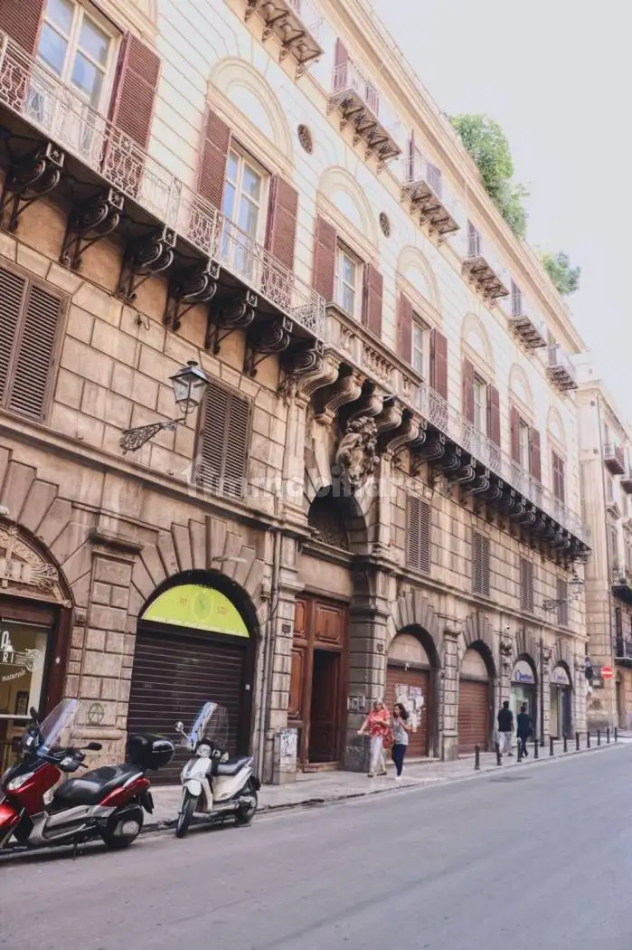 Appartamento in vendita a Palermo