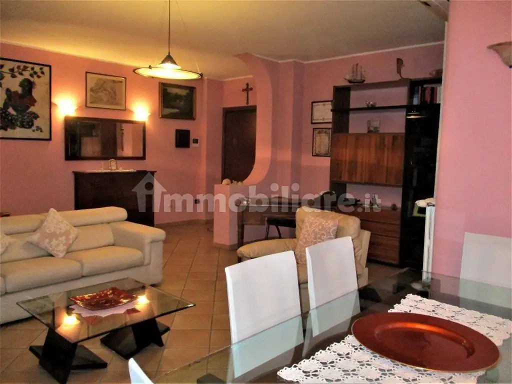 Trilocale via dei Salici 7c, Centro, Cesano Boscone - foto 2