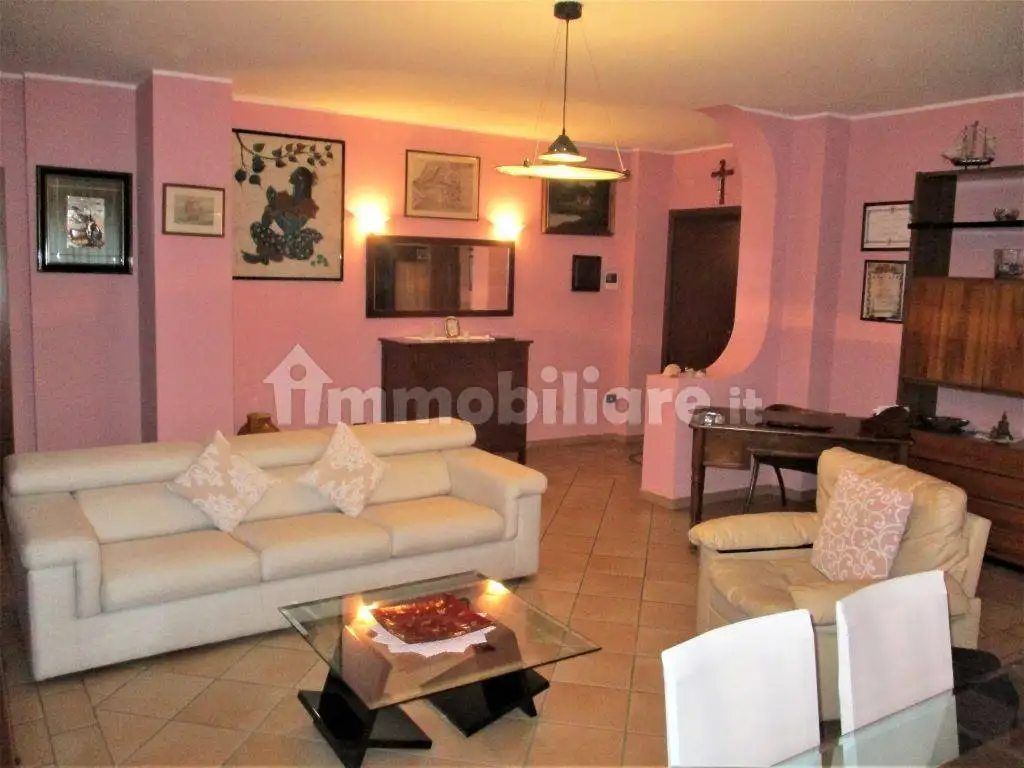 Trilocale via dei Salici 7c, Centro, Cesano Boscone - foto 3