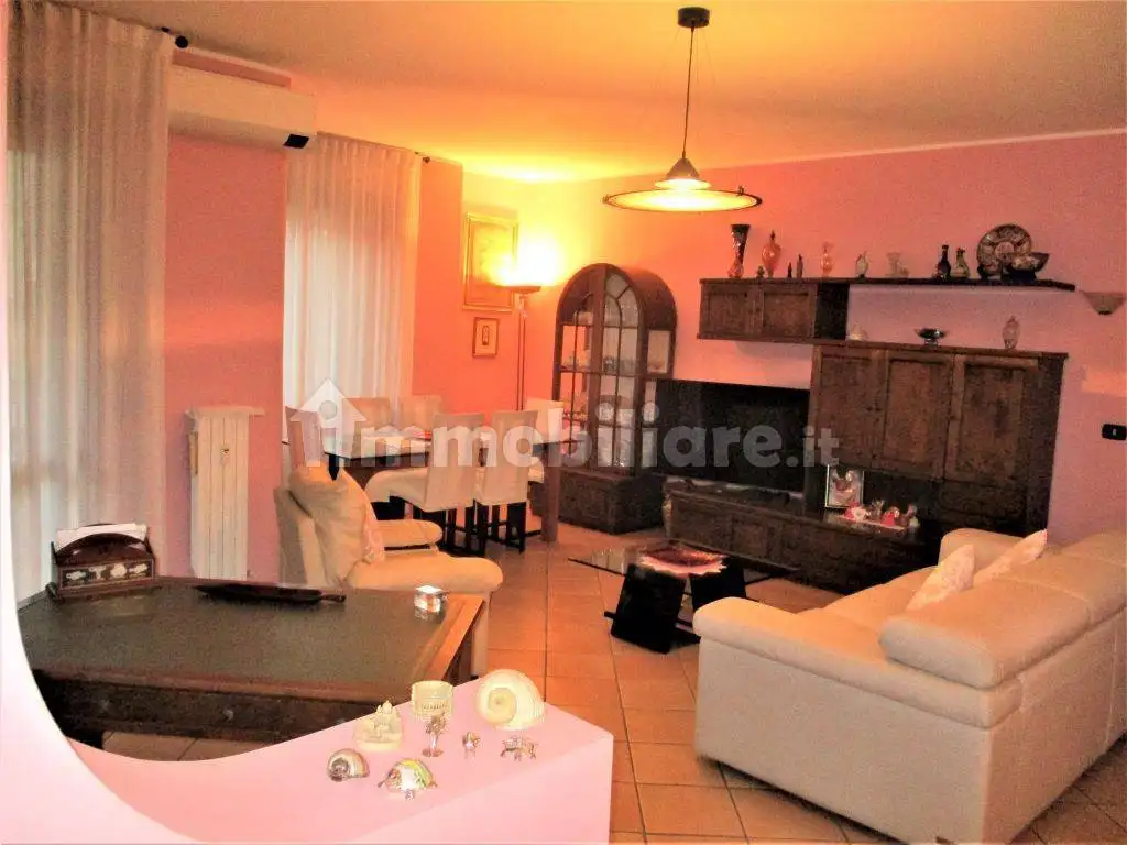 Trilocale via dei Salici 7c, Centro, Cesano Boscone - foto 5