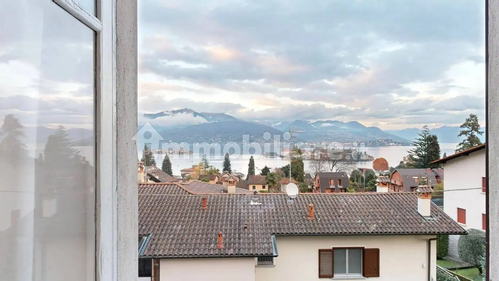 Casa indipendente in vendita a Stresa