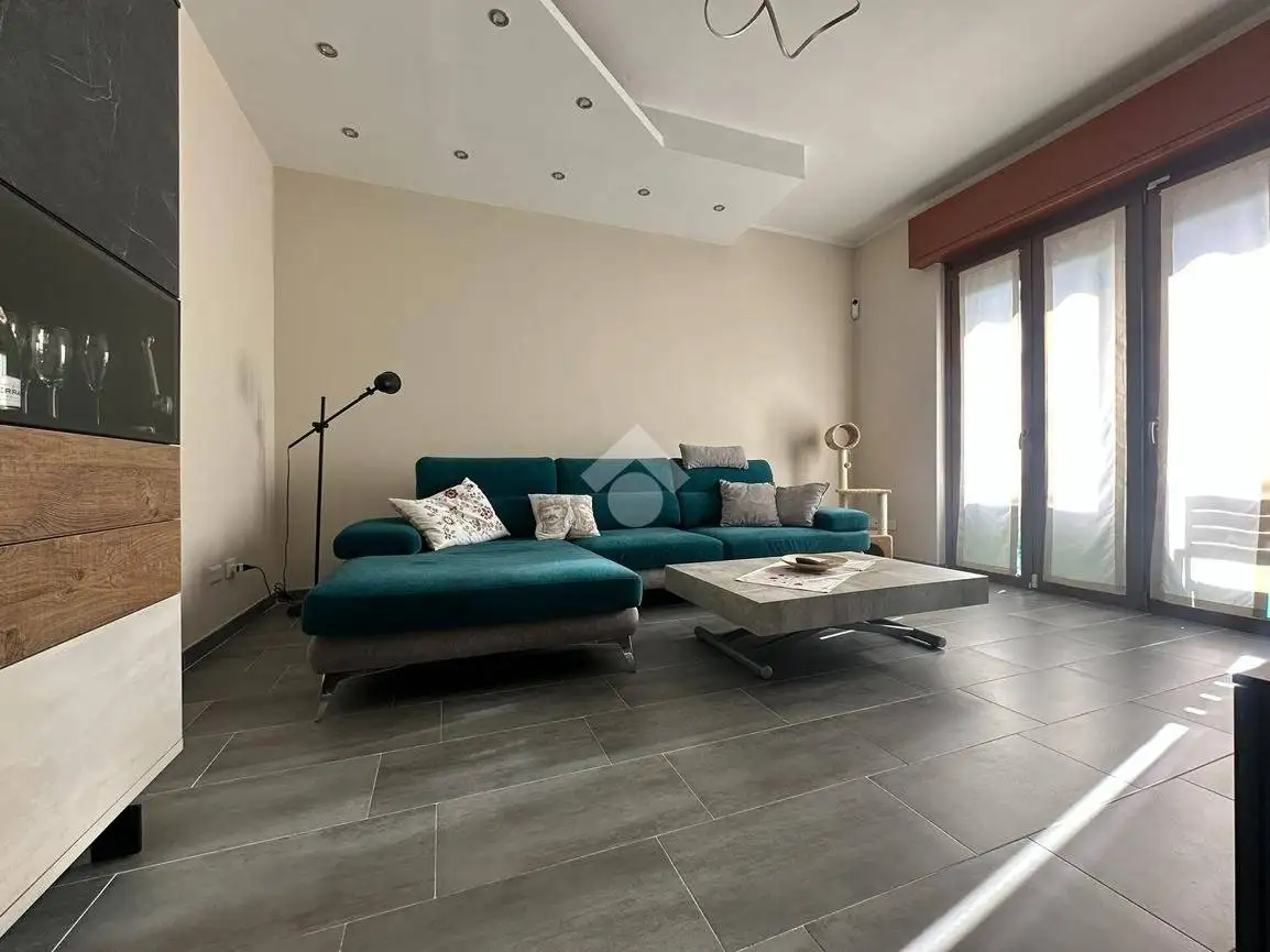 Appartamento in vendita a Carugate