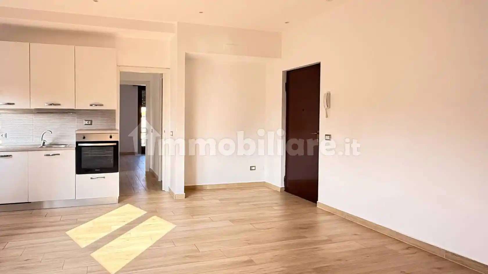 Trilocale via Umberto I 42, Varedo - foto 3