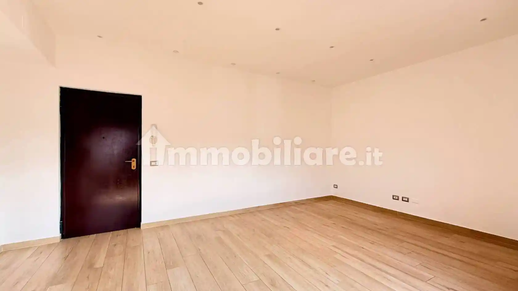 Trilocale via Umberto I 42, Varedo - foto 4