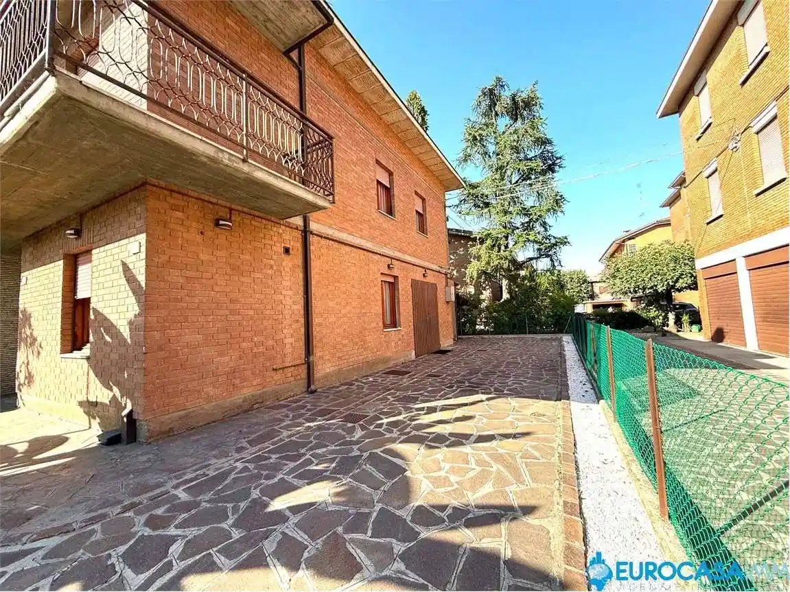 Villa bifamiliare, buono stato, 170 m², Cibeno, Carpi - foto 3