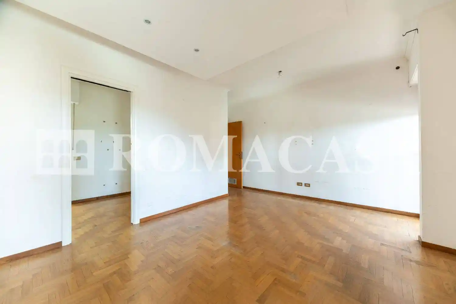 Quadrilocale via Valentino Mazzola, Roma 70, Roma - foto 3