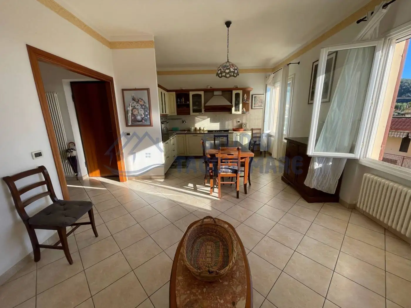 Appartamento in vendita a Pompeiana