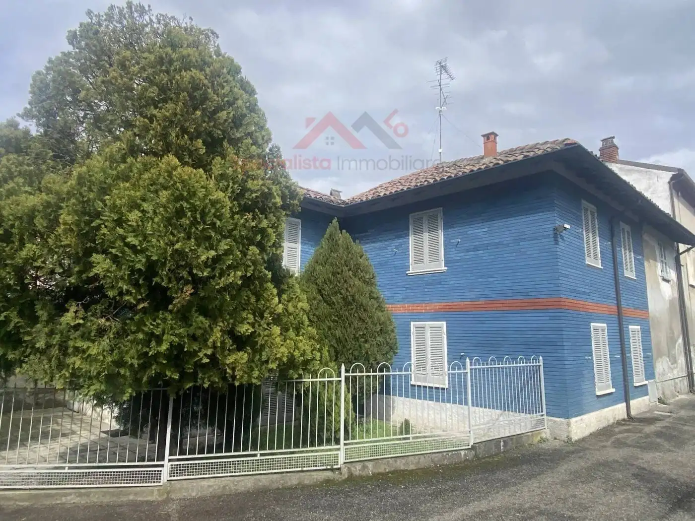 Villa in vendita a Casteggio