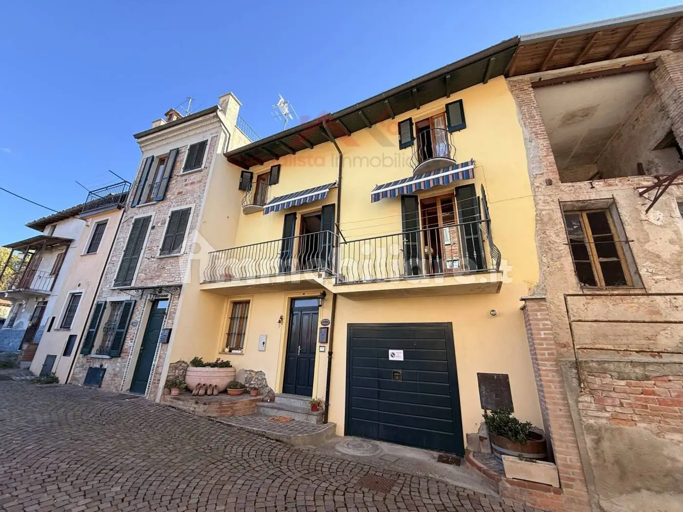 Casa indipendente in vendita a Volpedo