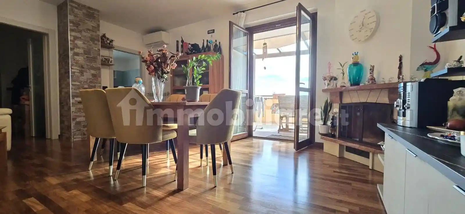 Quadrilocale via Spagnuolo 28, Montesilvano Colle, Montesilvano - foto 2