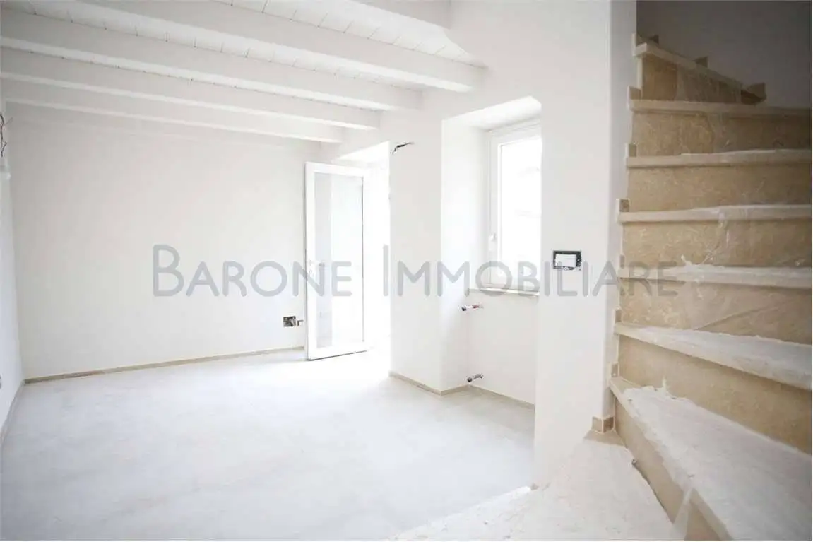 Appartamento in vendita a Massa