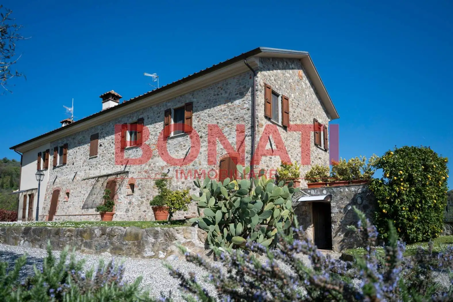 Villa in vendita a Sarzana