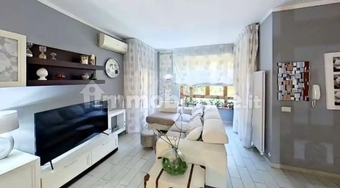 Appartamento via Aldo Moro 17, Centro, Aprilia - foto 3