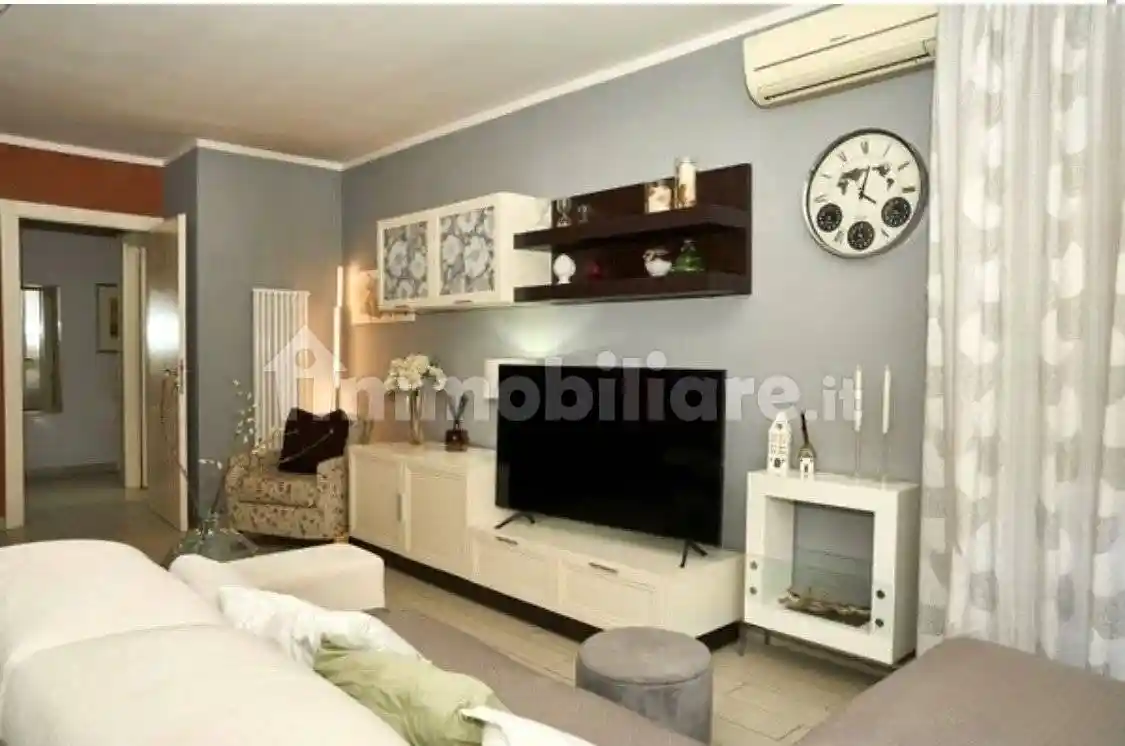 Appartamento via Aldo Moro 17, Centro, Aprilia - foto 4