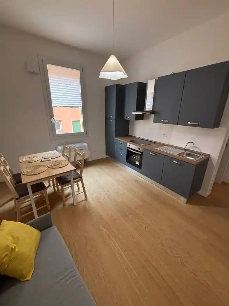 Bilocale via Savenella, Castiglione - Tribunale, Bologna - foto 2