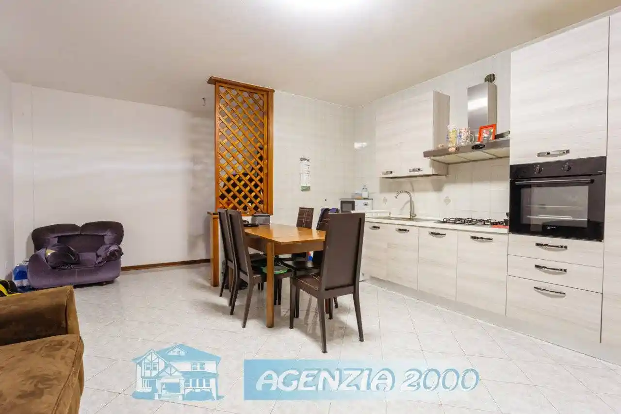 Trilocale via padre amedeo ruzzon  23/5, Centro, Arre - foto 5