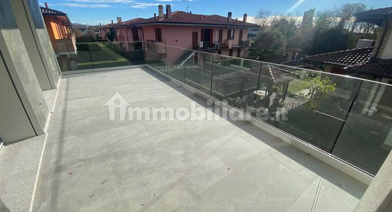 Attico via Carlo Alberto Dalla Chiesa, Snc, Calusco d'Adda - foto 2