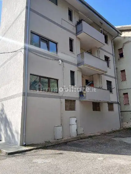 Appartamento in affitto a Tito