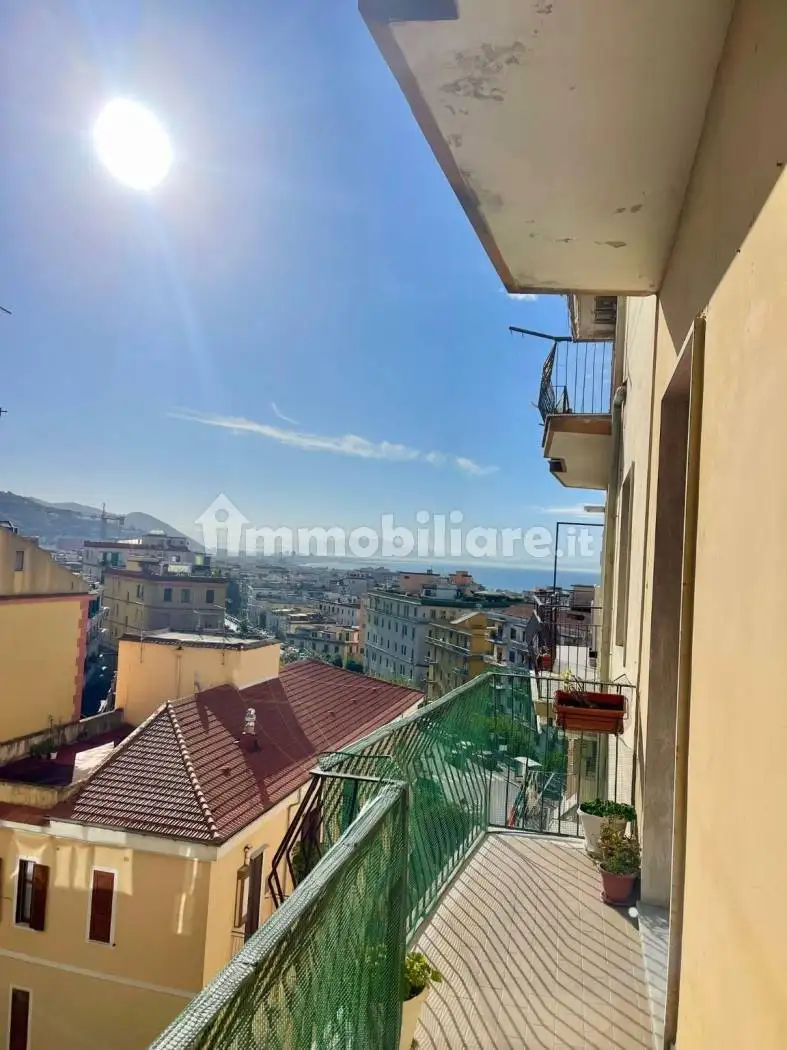 Appartamento in vendita a Salerno